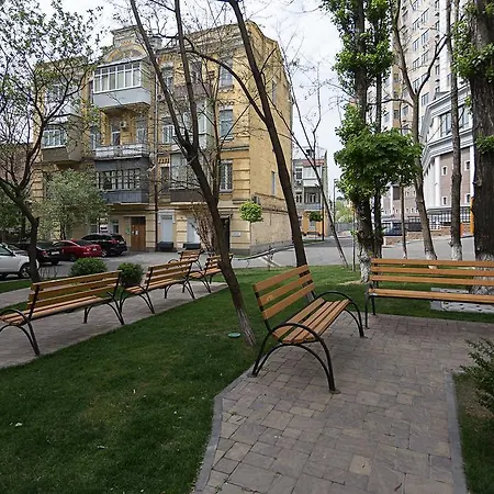 Апартаменти White Київ